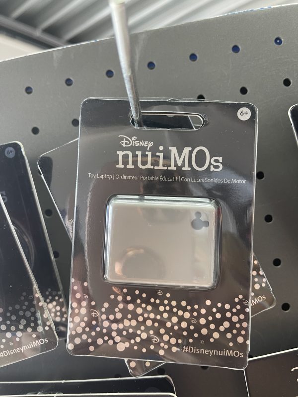 NuiMO's laptop accessoire
