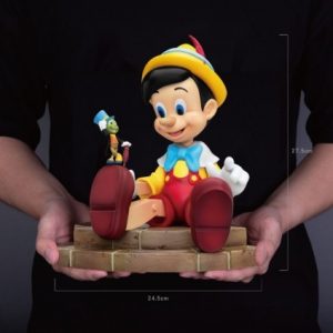 Alternative view of Pinocchio - Master Craft Pinocchio Statue