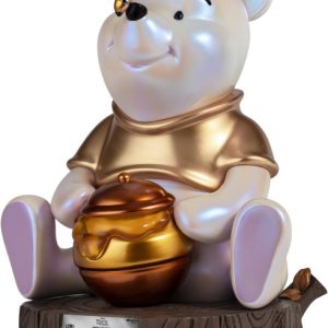 Alternative view of Master Craft - Winnie the Pooh Statue.