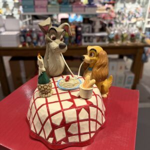 DINNER FOR TWO (LADY & THE TRAMP SPAGHETTI LED) met lampje