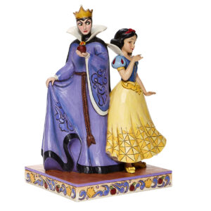 Alternative view of Evil and Innocence - Snow White and Evil Queen Figurine