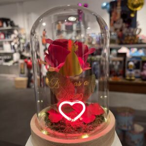 Alternative view of Belle - Glazen stolp met bloem en licht.